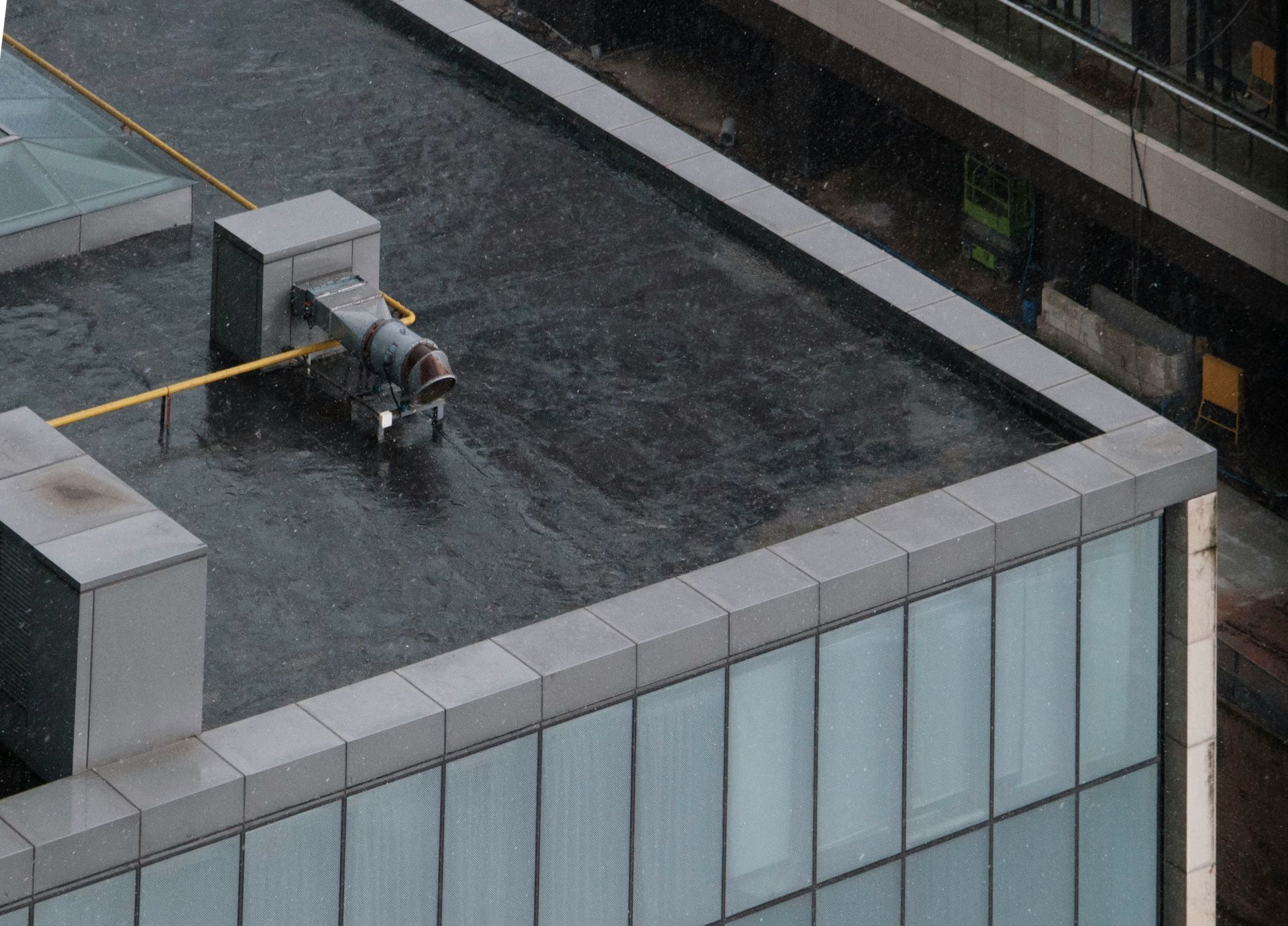 Flat Roof Risks: Ponding Water & Membrane Wear